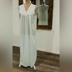 Vintage Barbizon Nightgown